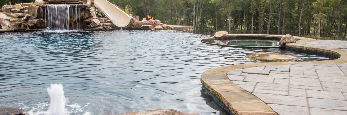 4 Important Things To Consider When Choosing A Custom High-End Pool Contractor